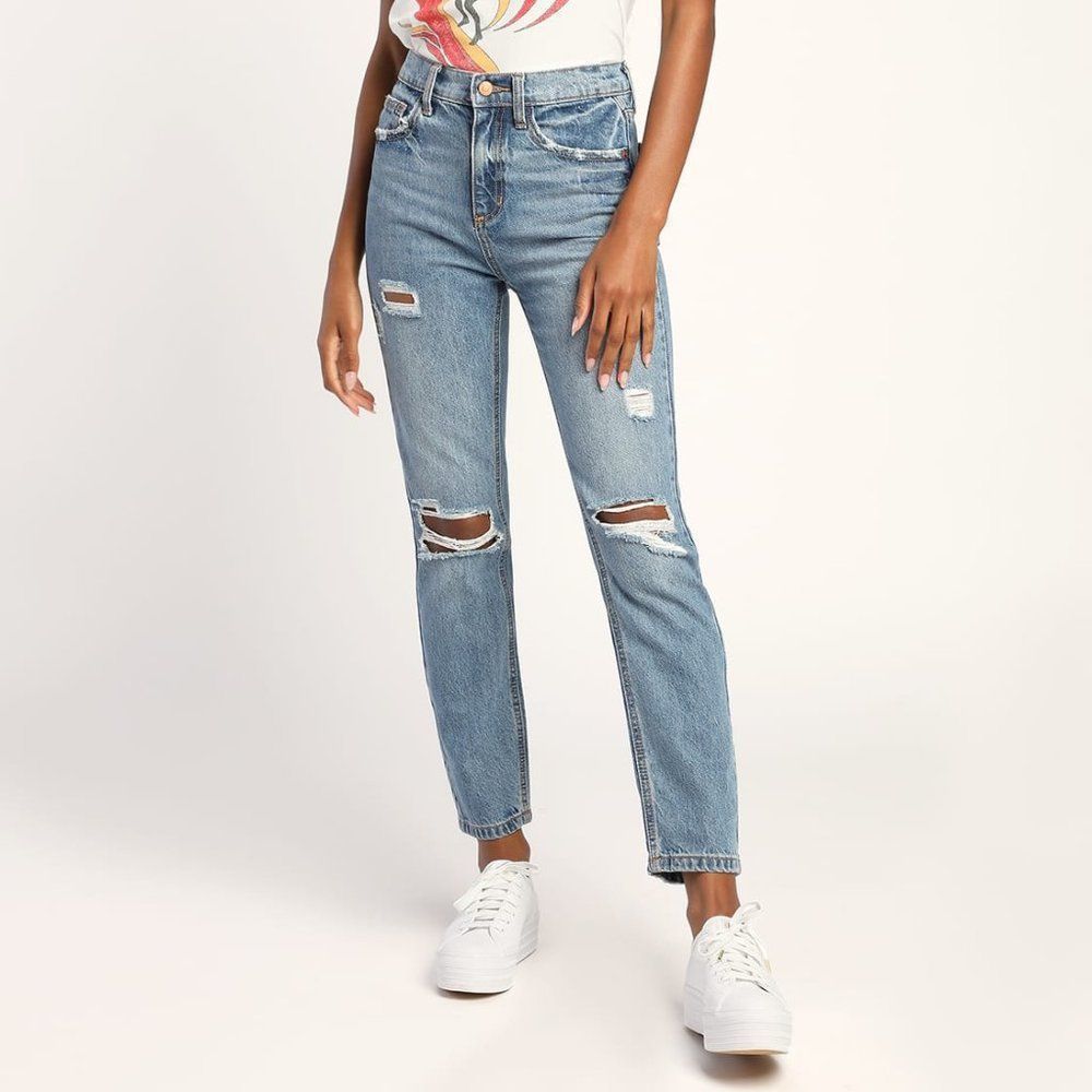 Lulus Curb Appeal Medium Wash High Rise Distressed Straight Leg Jeans - Size 27